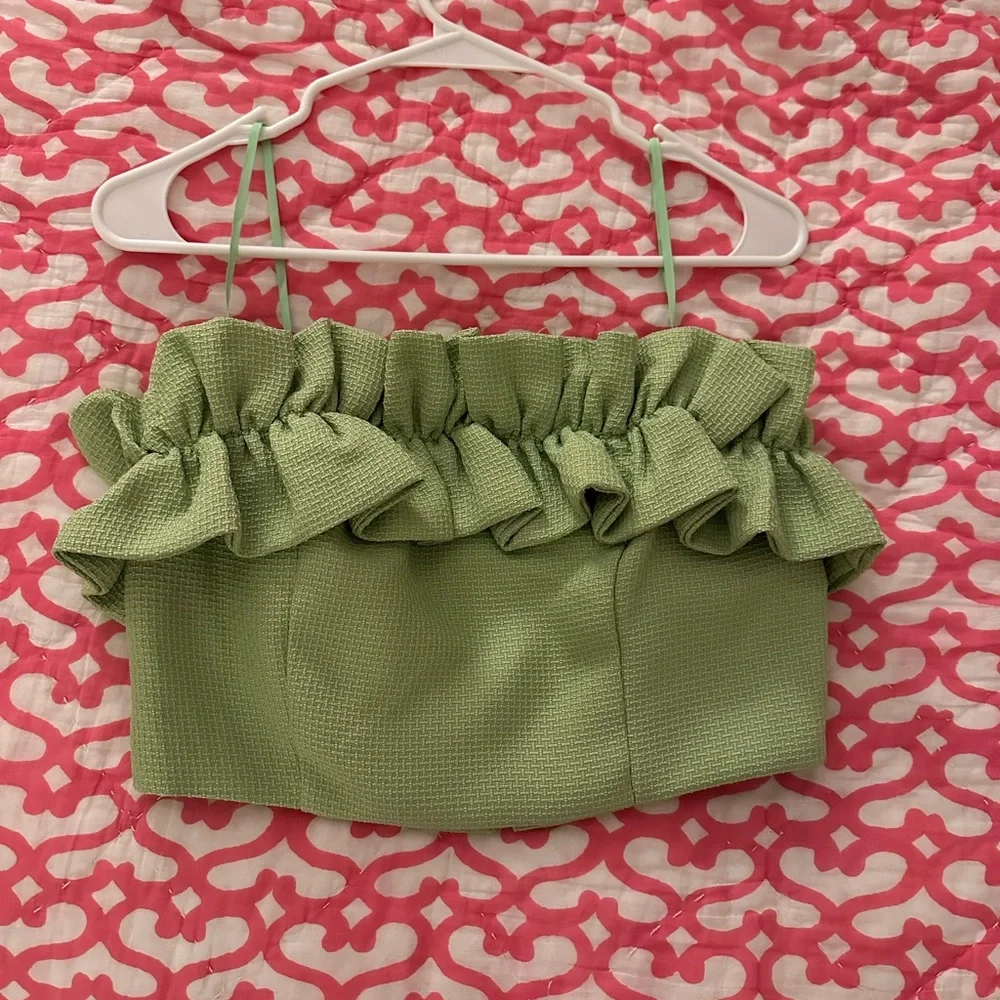 Do & Be Ruffle Crop Top - Picture 4 of 4